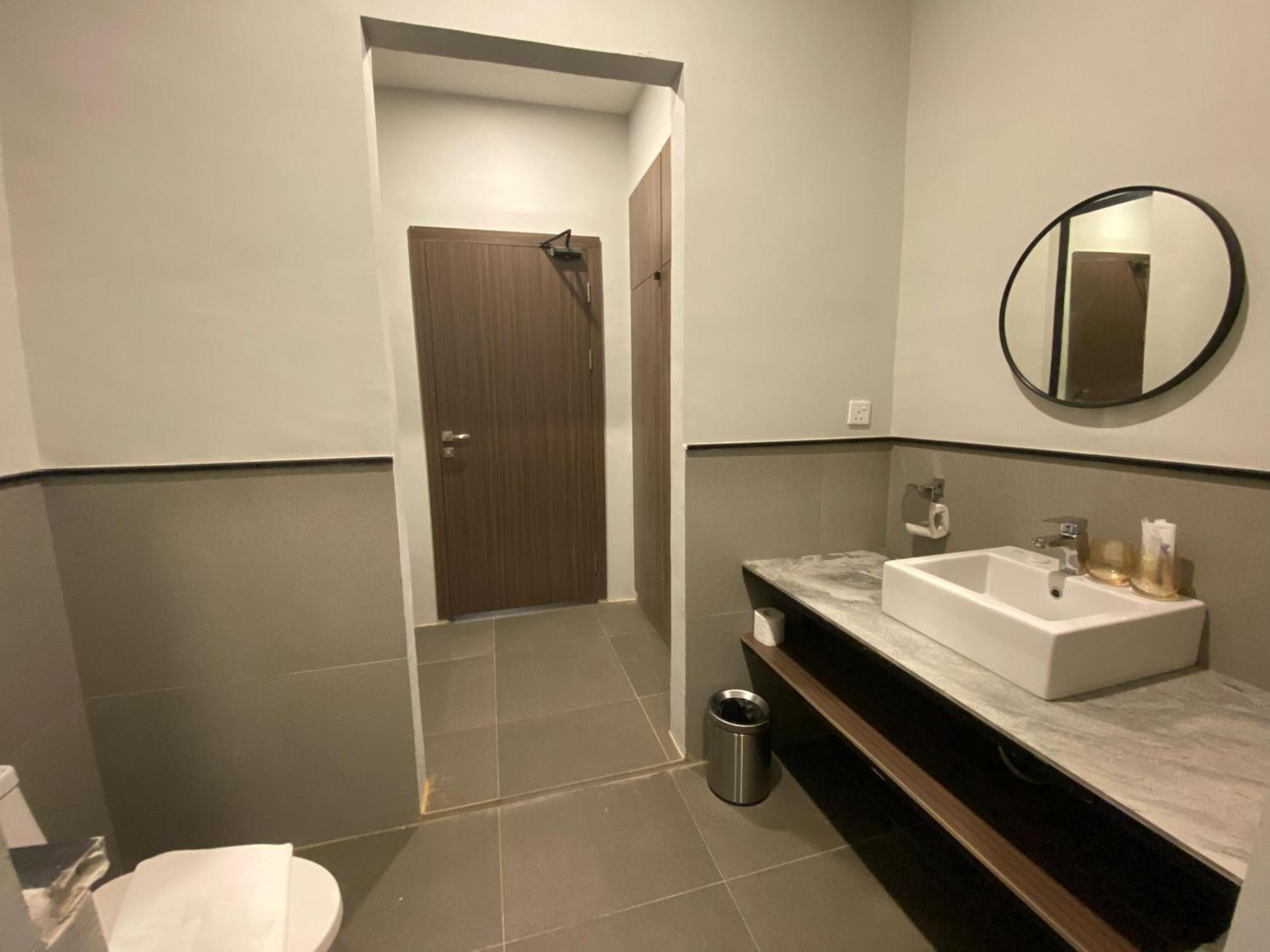Onyx Hotel & Villa Tanjunguban エクステリア 写真