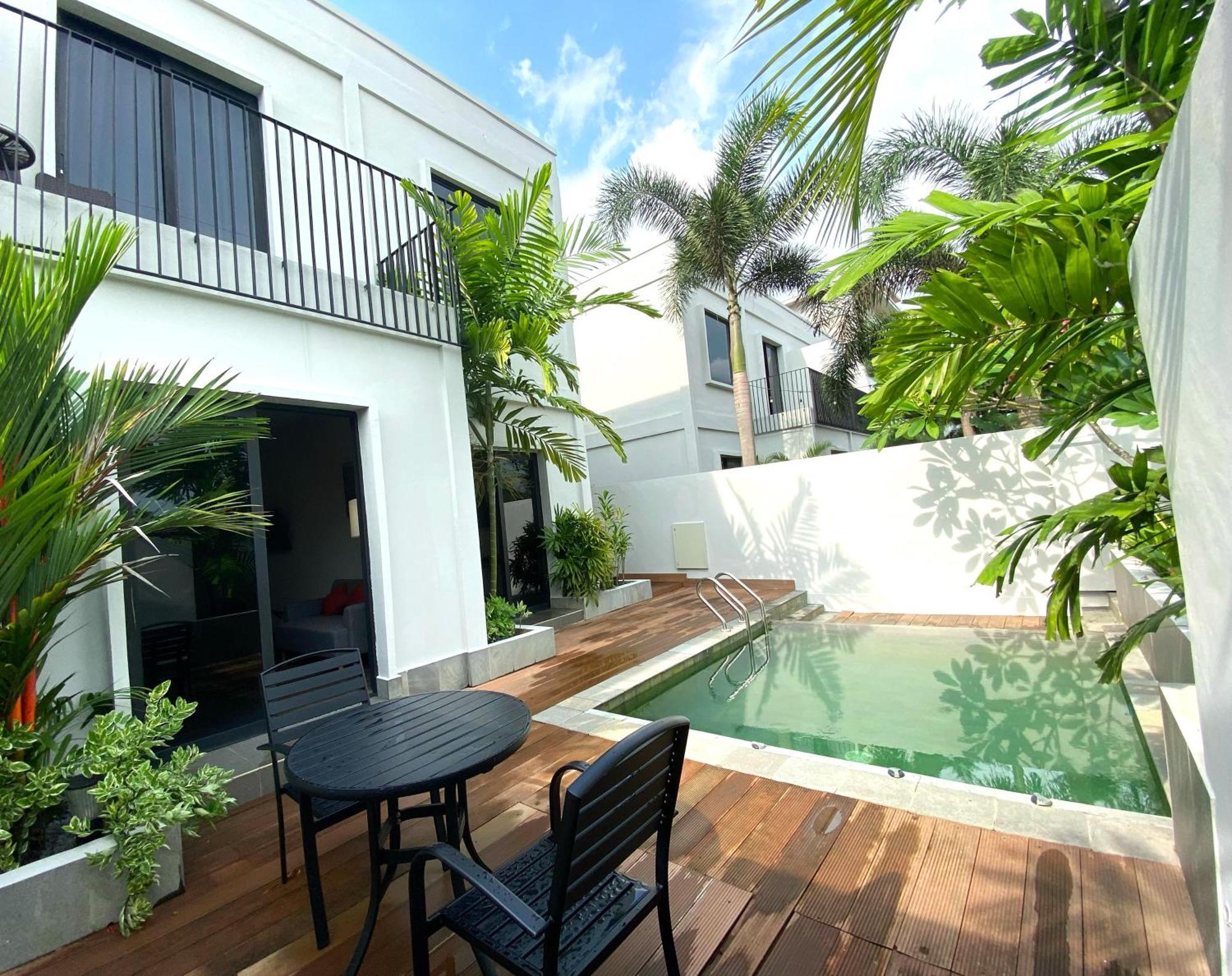 Onyx Hotel & Villa Tanjunguban エクステリア 写真